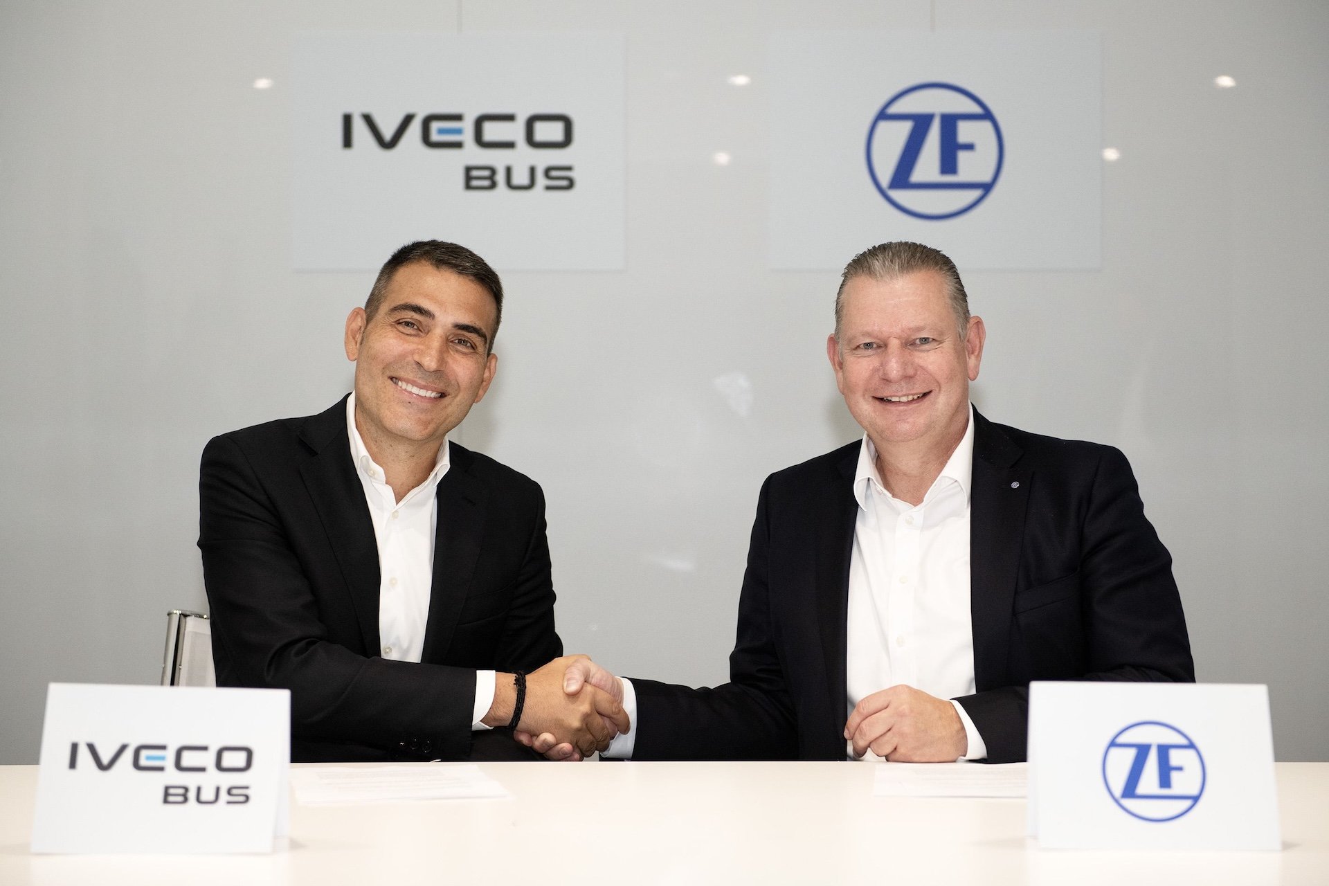 IVECO BUS and ZF Join Forces for E-Mobility Solutions