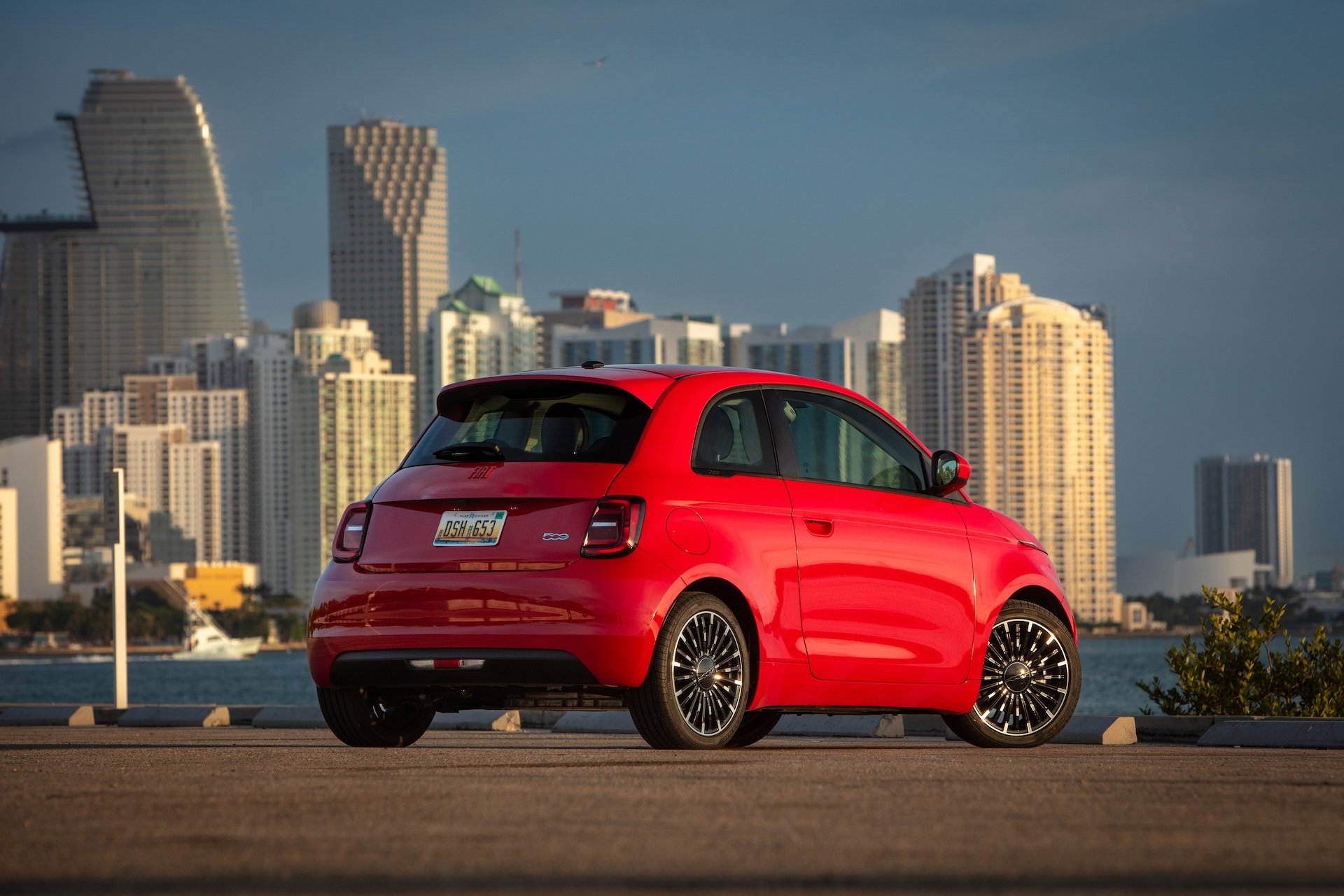 Fiat 500e Wins 2025 Urban Green Car Award