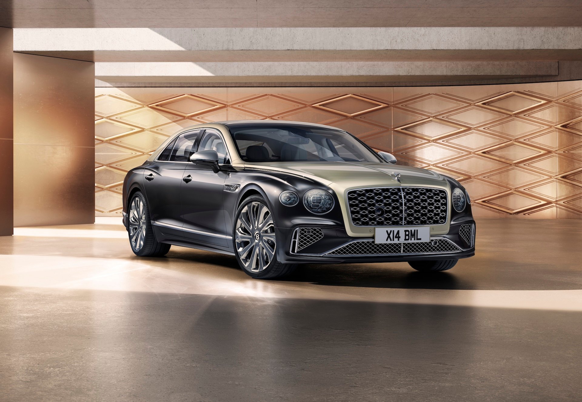 Bentley Unveils Flying Spur Mulliner in Europe