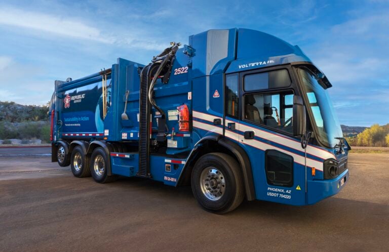 Republic Services Orders 100 McNeilus EV Trucks