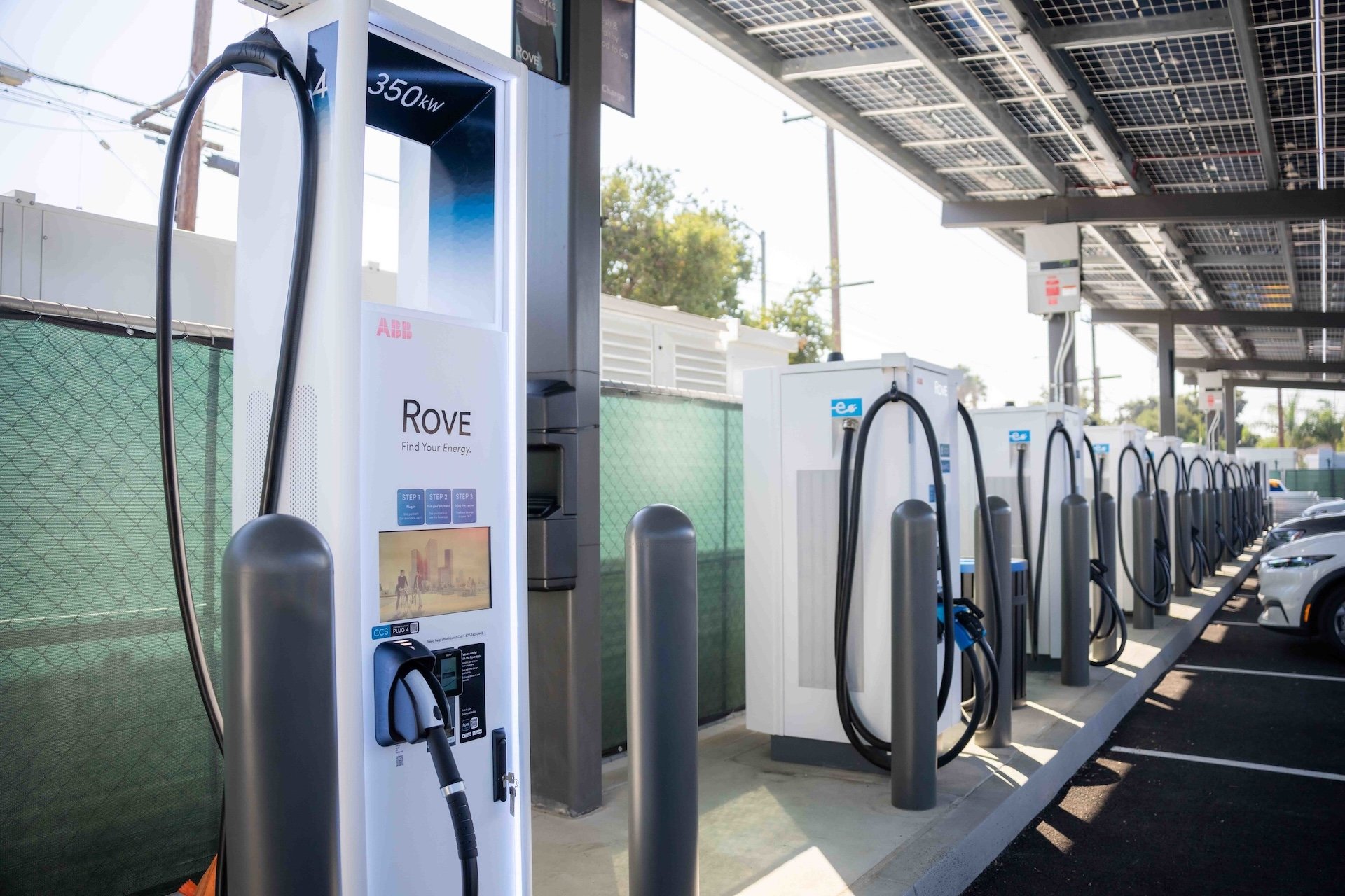 Rove Unveils Full-Service EV Charging Center