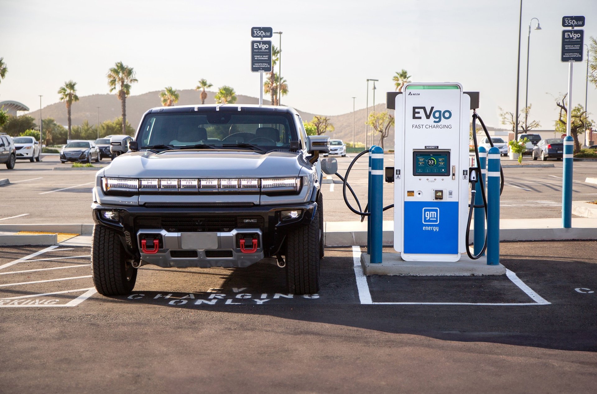 EVgo and GM Reach 2,000 Charging Stalls