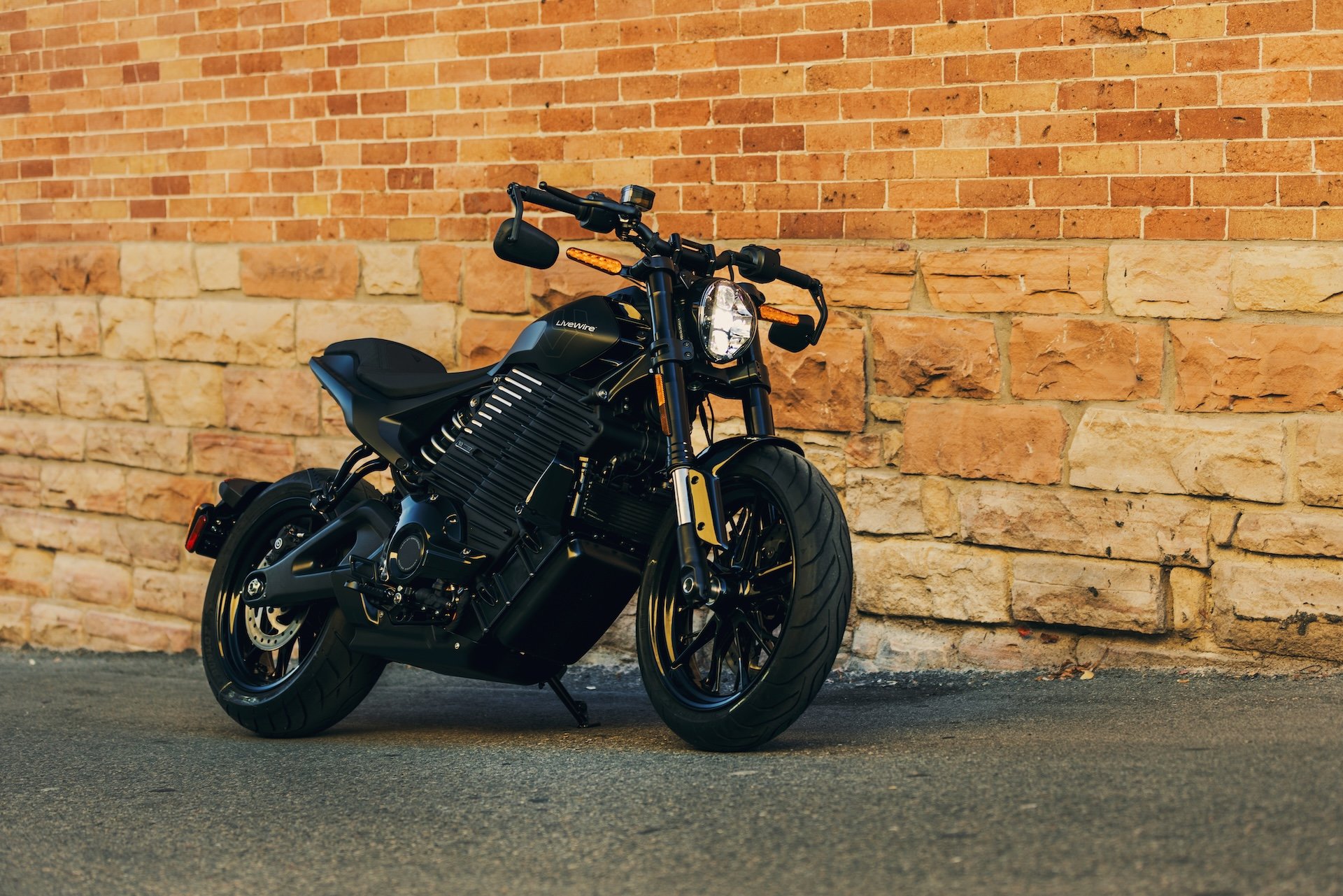 LiveWire Unveils S2 Alpinista Electric Motorcycle