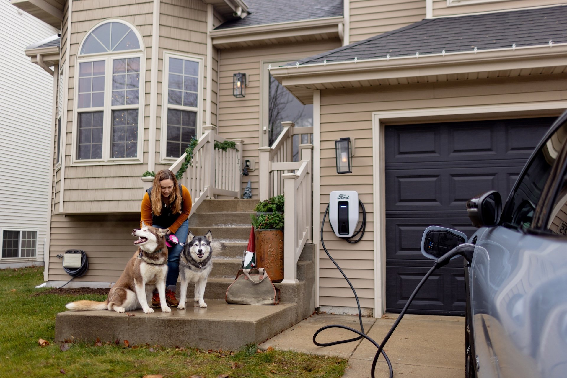 Ford Extends Free Home Charger Program