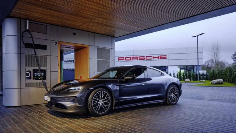 Porsche Opens Fifth High-Power Charging Lounge