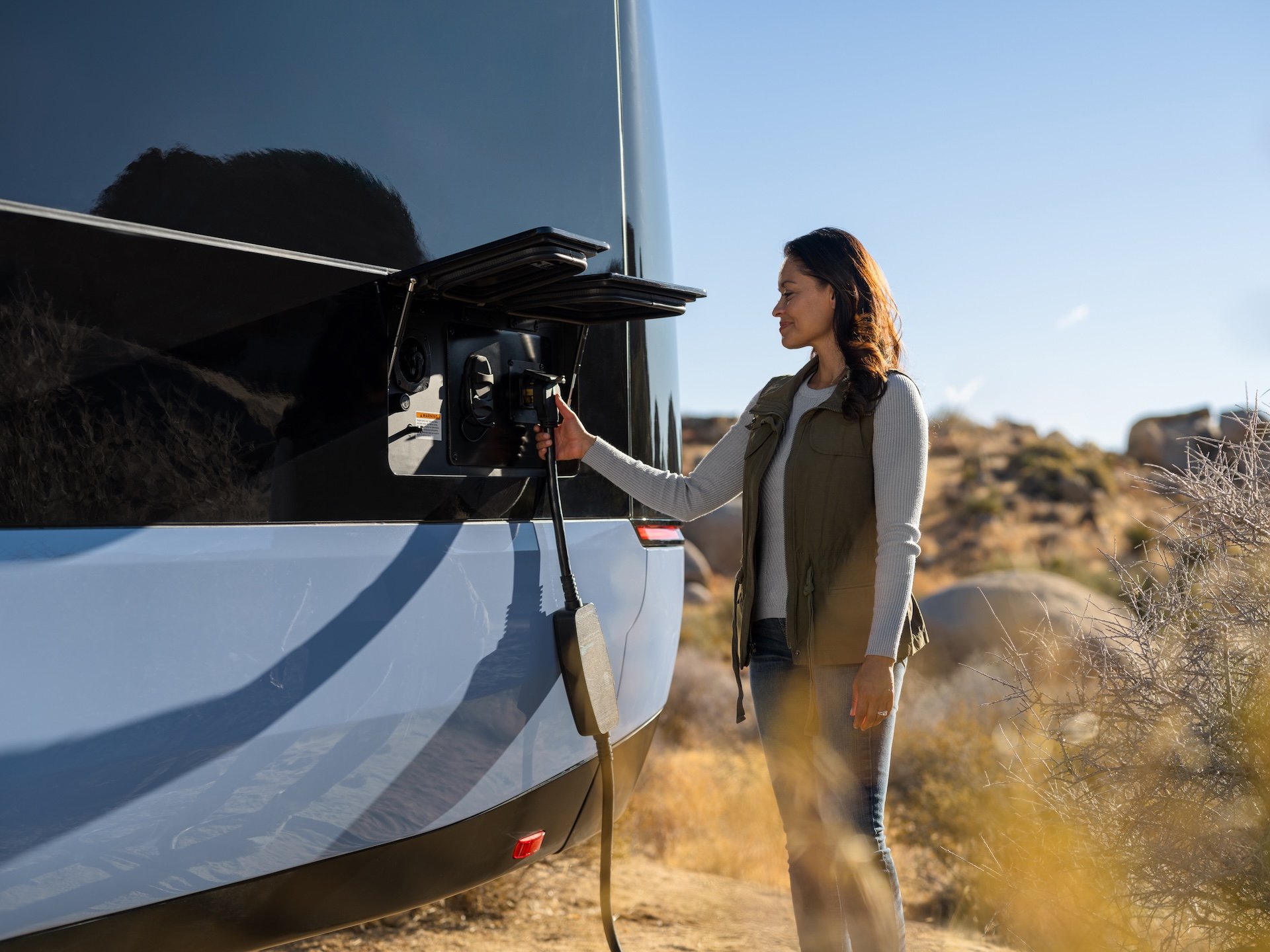 Pebble Flow Redefines All-Electric RV Travel