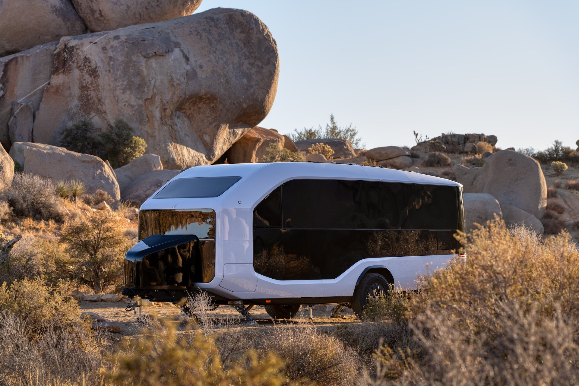 Pebble Flow Redefines All-Electric RV Travel