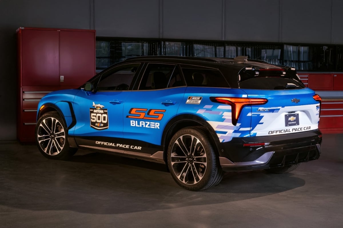 Chevrolet Blazer EV SS to Pace 2025 Daytona 500