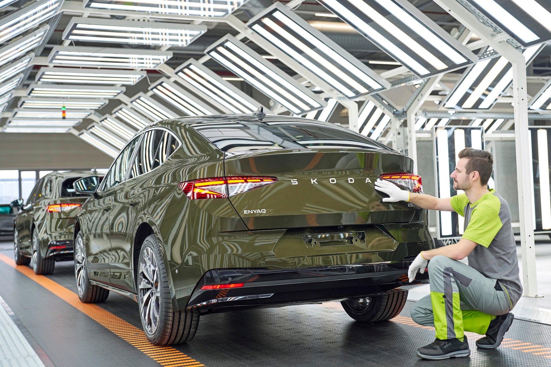 Škoda Begins New Enyaq Production