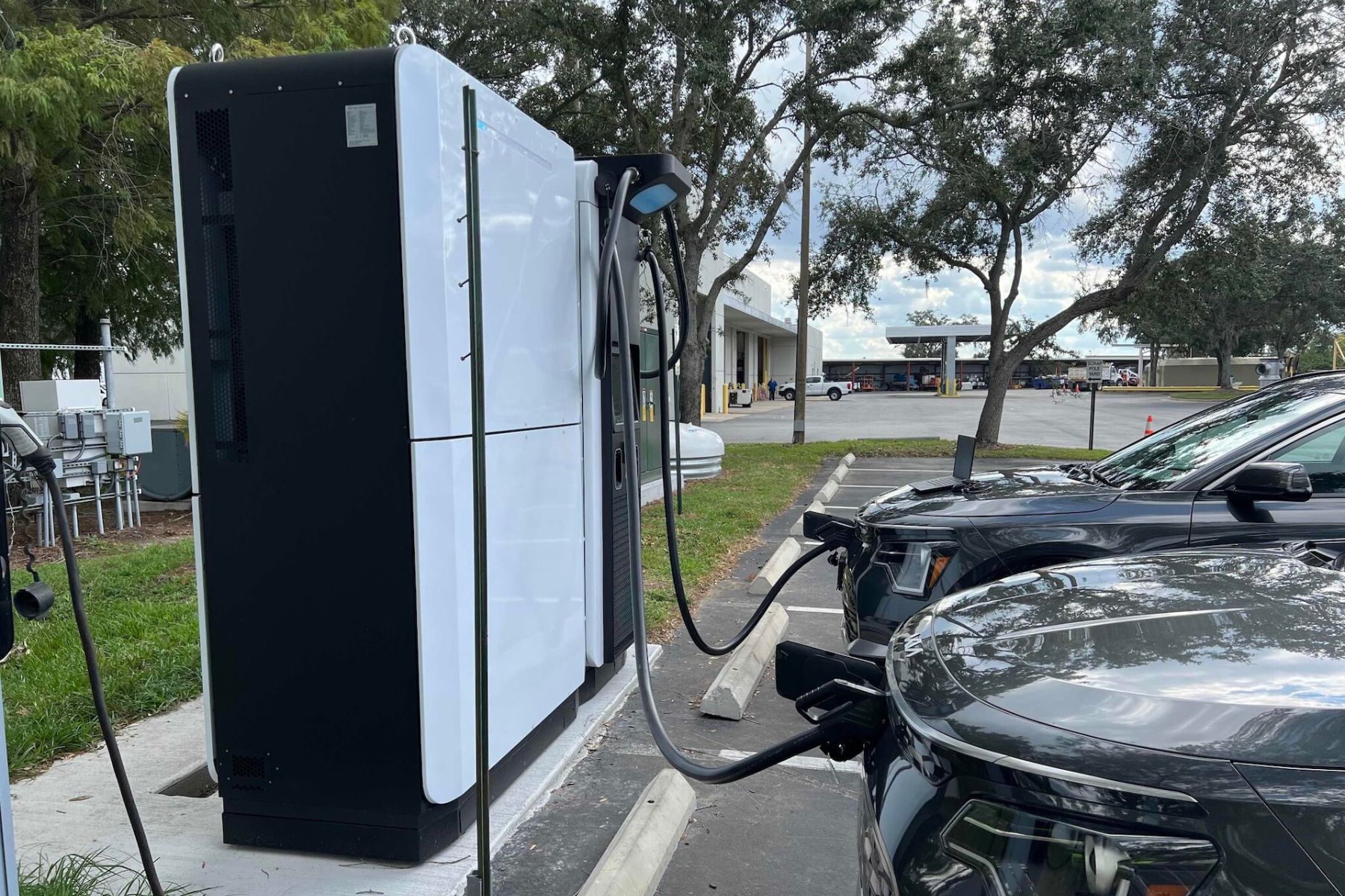 XCharge NA, OUC Partner on EV Charging Research