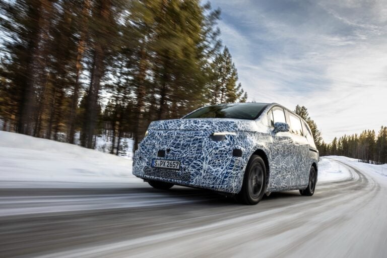 Mercedes MPVs Ace Arctic Winter Testing