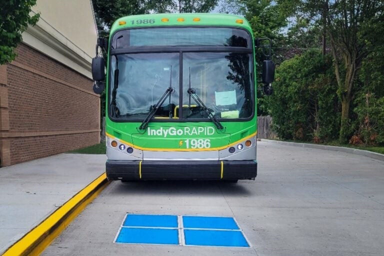 Wireless Charging Boosts Electric Bus Availability