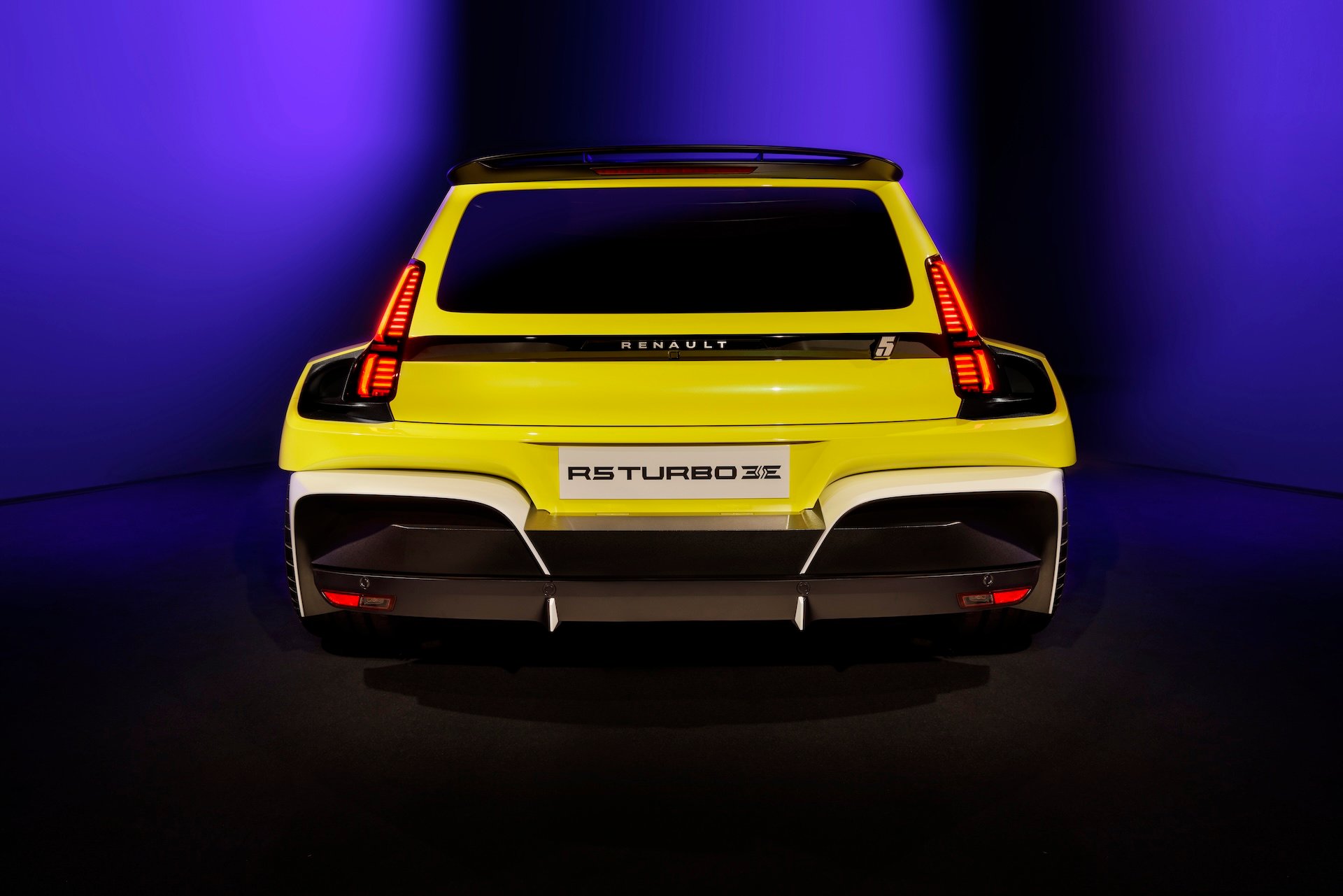 Renault 5 Turbo 3E Unveiled: Electric Mini-Supercar