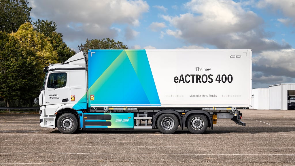 Mercedes-Benz eActros 400Mercedes-Benz eActros 400