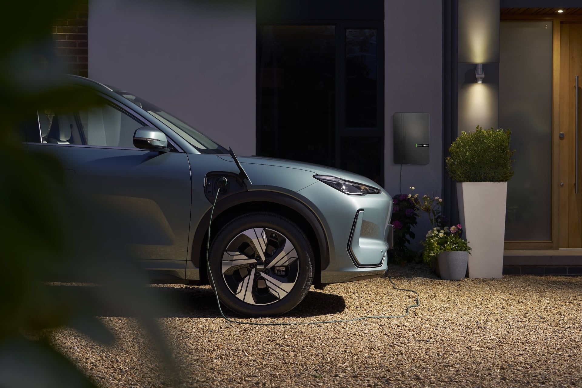 Geely Partners with Andersen for Chargers