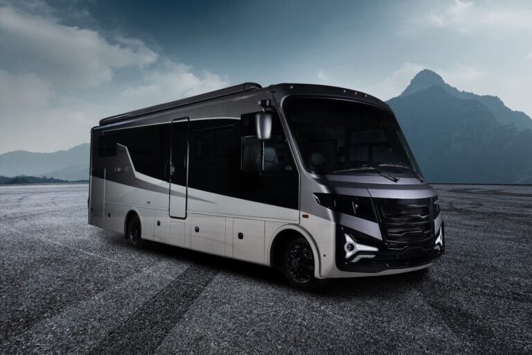 THOR's Electric Embark Revolutionizes RV Travel