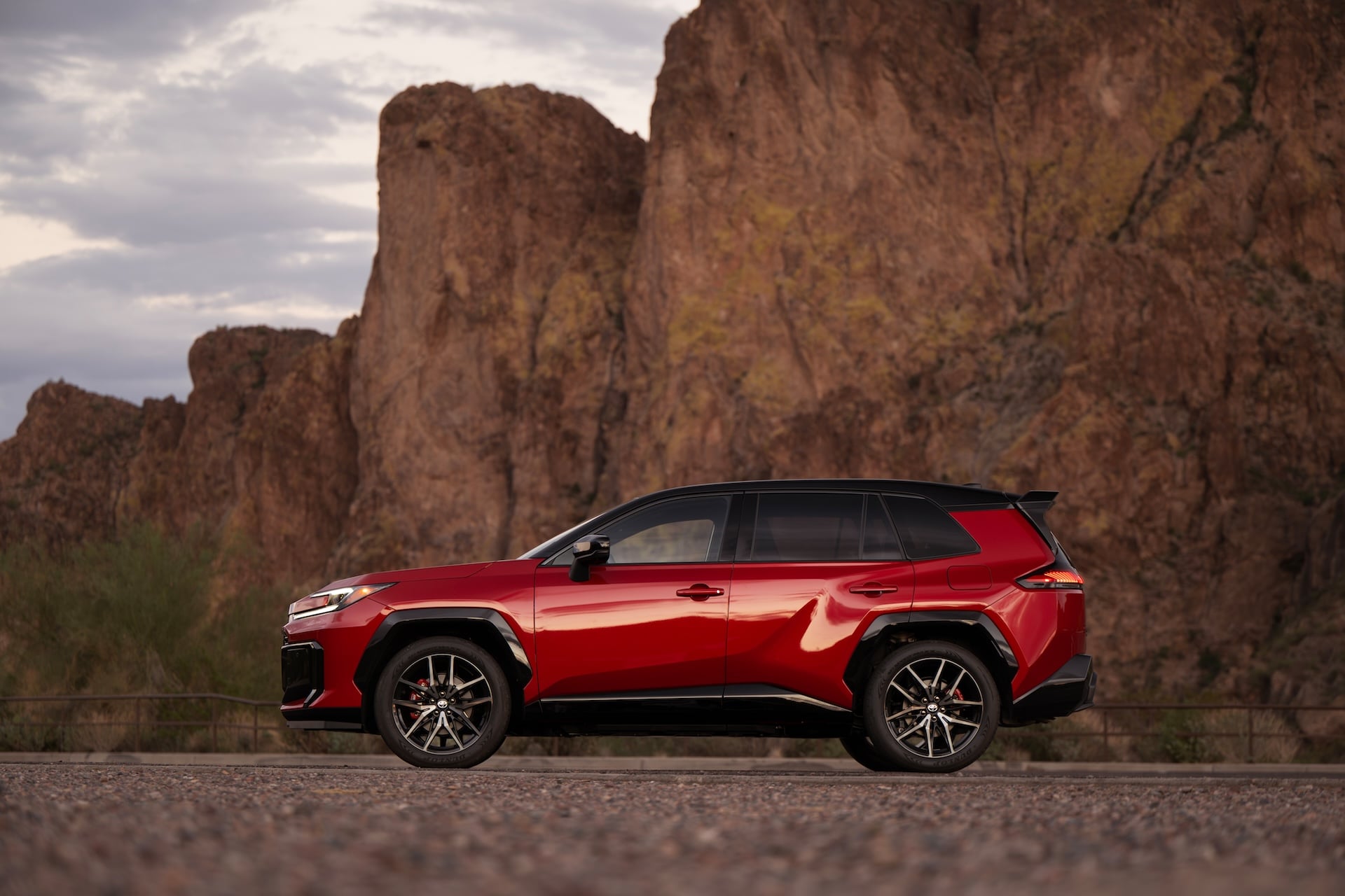 2026 RAV4: Hybrids Lead, PHEV Extends Range