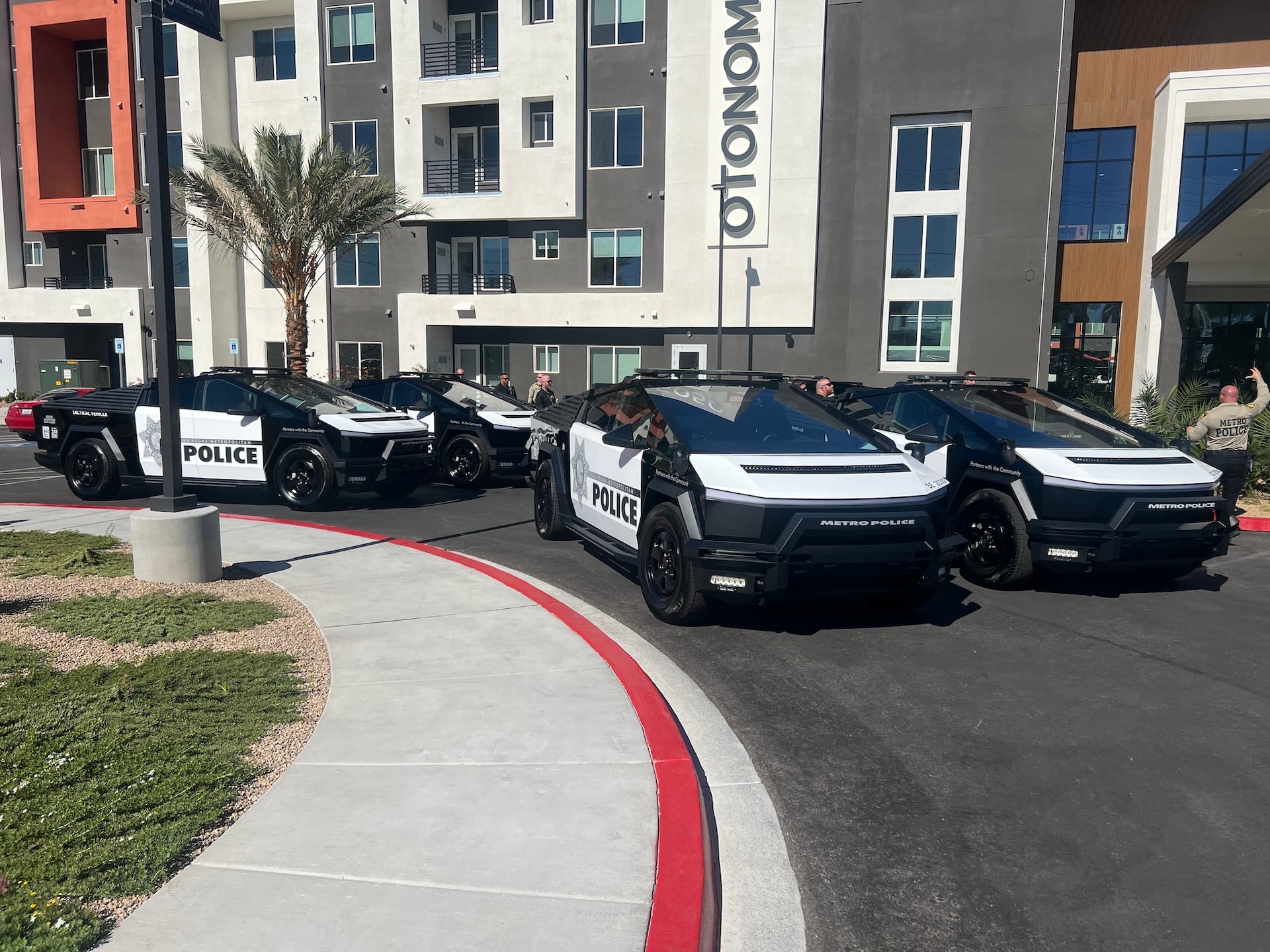 Las Vegas Deploys First Tesla Cybertruck Police Fleet