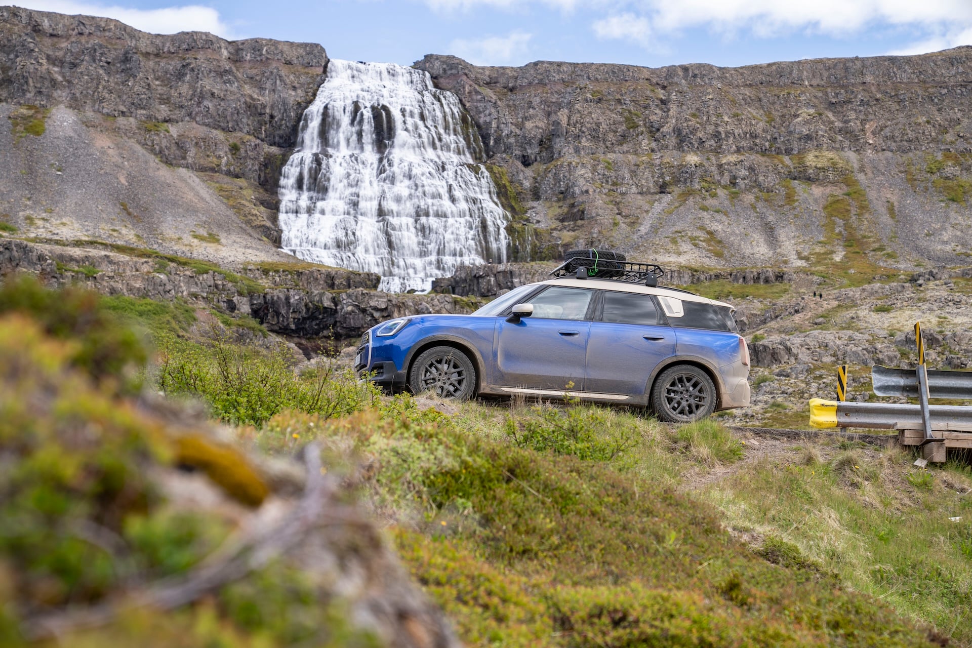 Electric MINI Countryman SE ALL4 Tested in Iceland