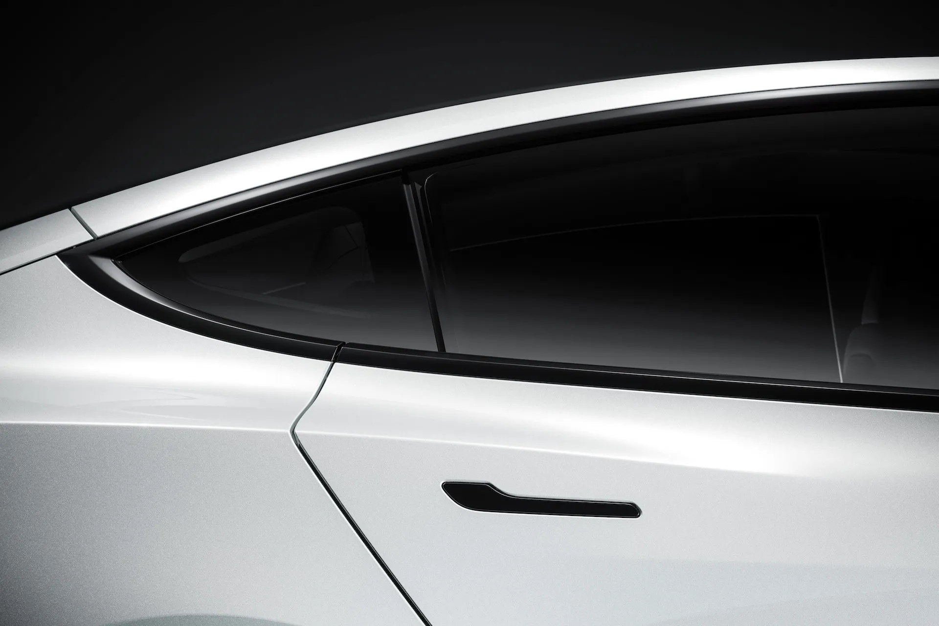 NHTSA Investigates Tesla Model 3 Emergency Door Releases