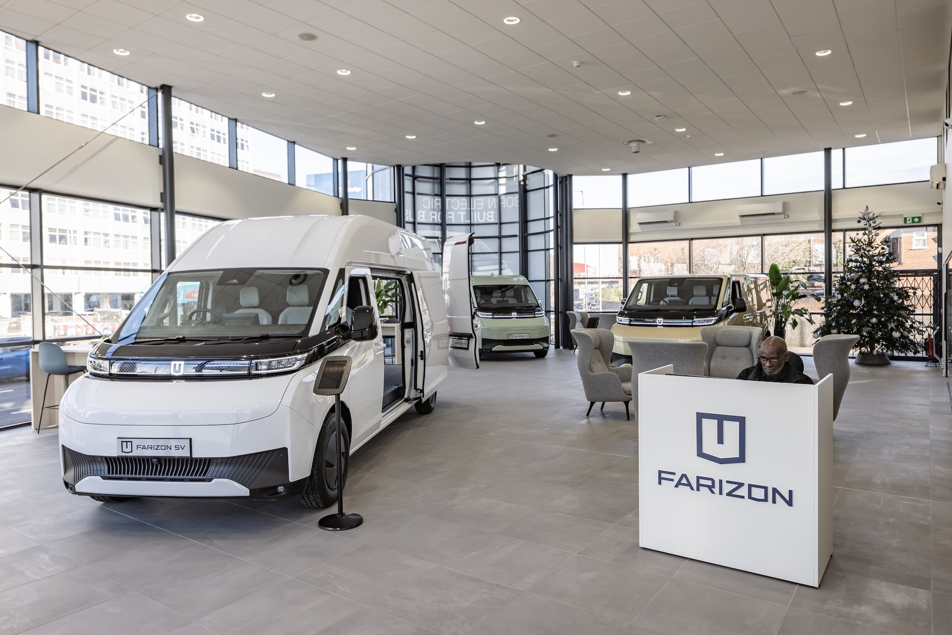 Farizon Opens Flagship London Dealership and UK Headquarters