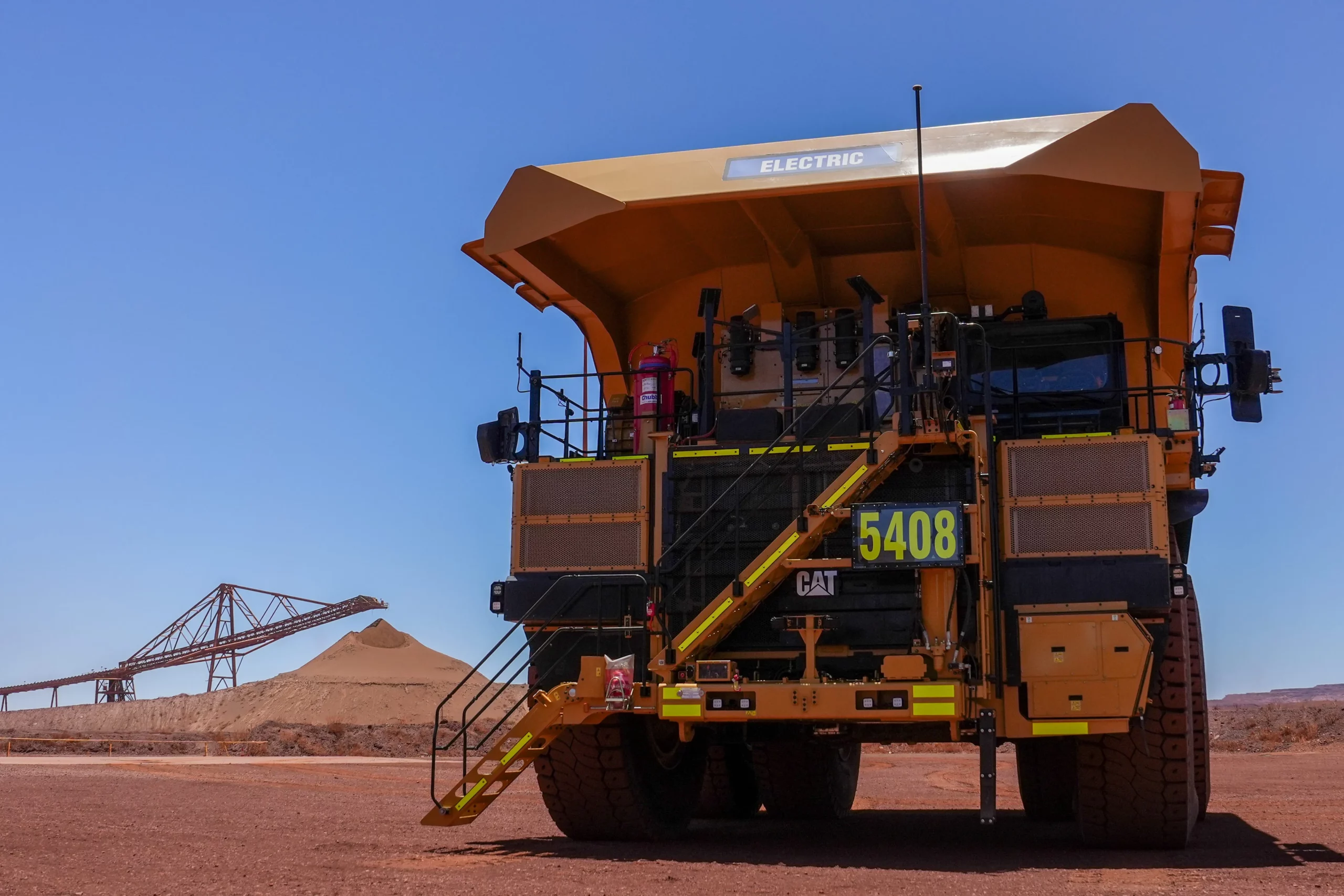 First Cat Battery-Electric Trucks Arrive in Pilbara