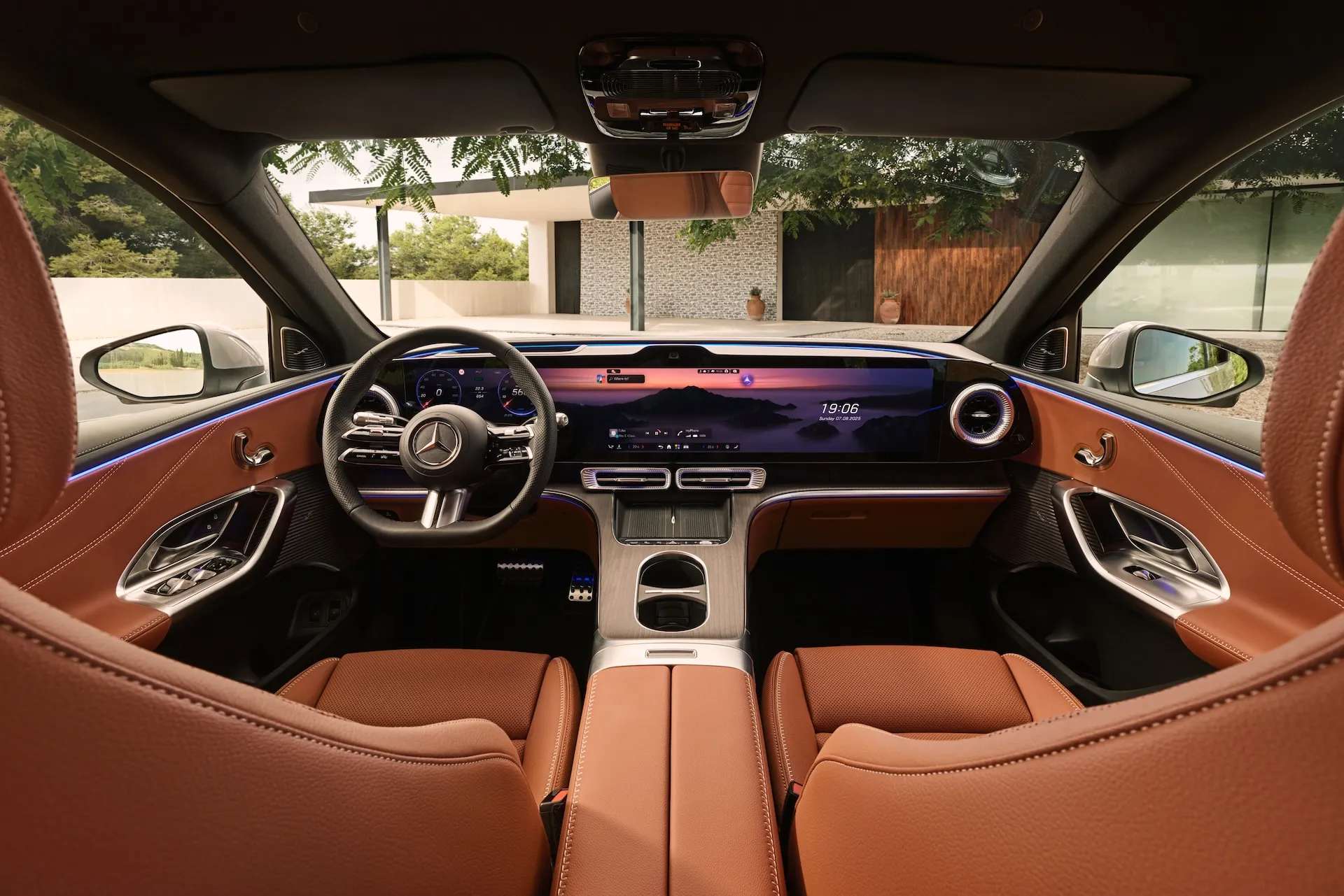 https://www.mbusa.com/en/home