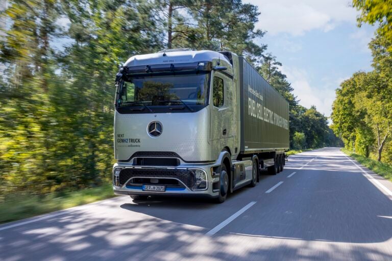 Mercedes-Benz NextGenH2 Truck Enters Small-Series Production