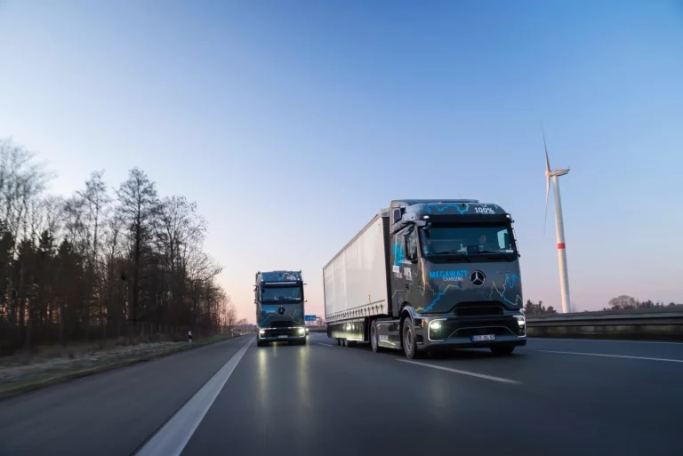 Mercedes-Benz Tests Megawatt Charging on eActros 600