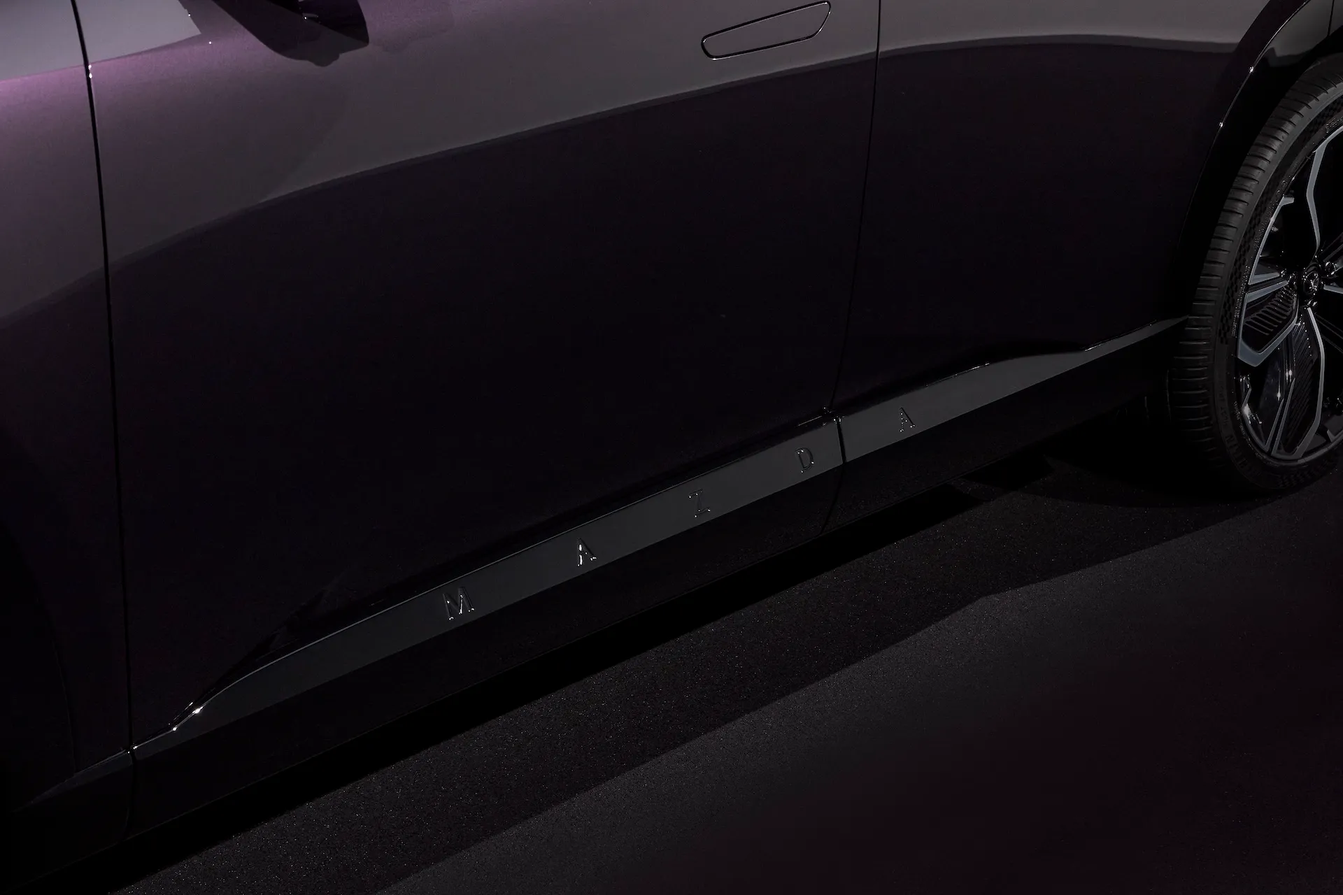 Europe: Mazda CX-6e Electric SUV Arrives Summer 2026