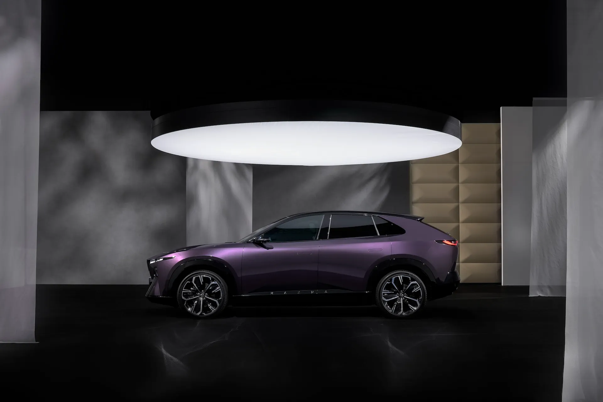 Europe: Mazda CX-6e Electric SUV Arrives Summer 2026