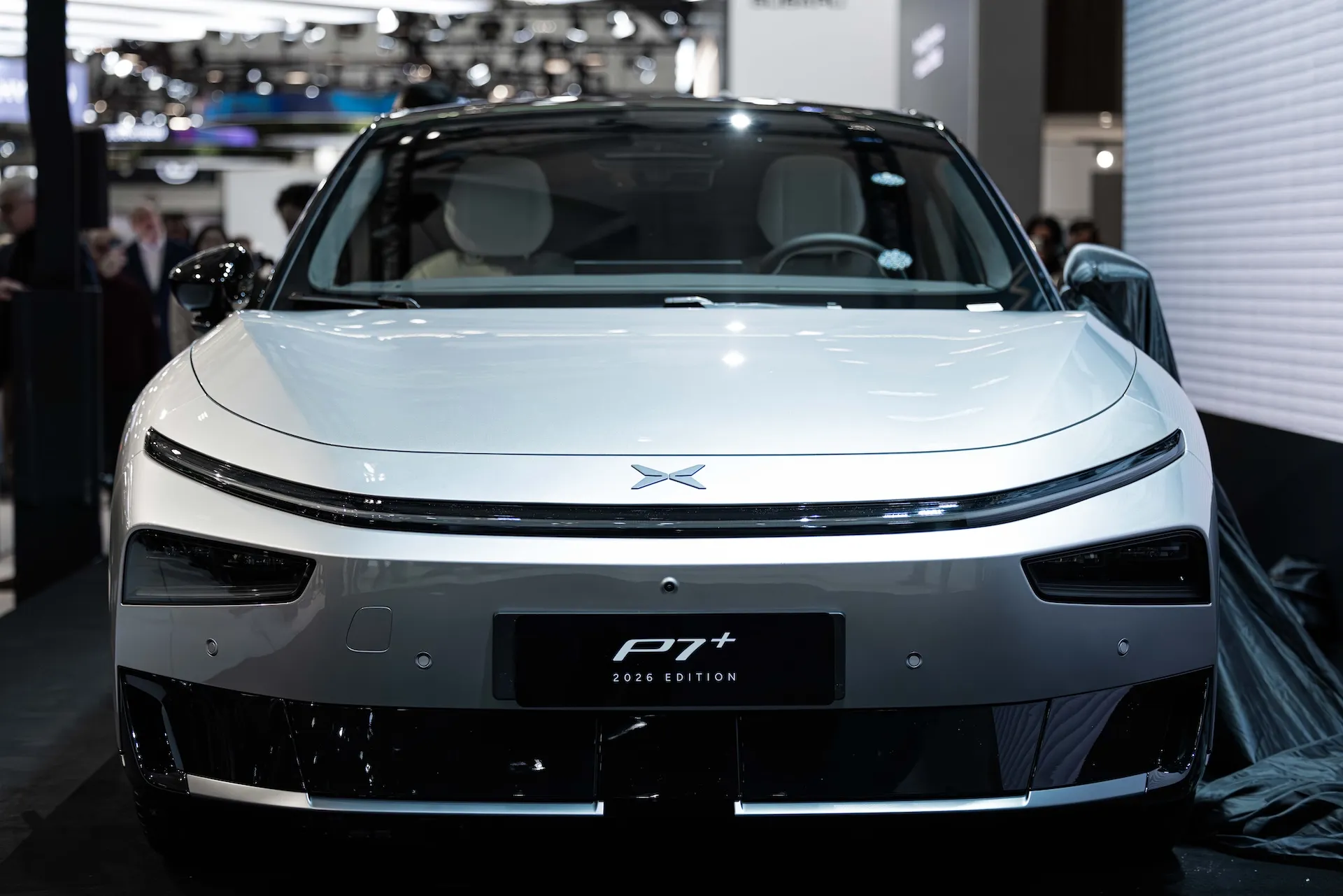 XPENG P7+ Debuts in Europe With 800V Architecture