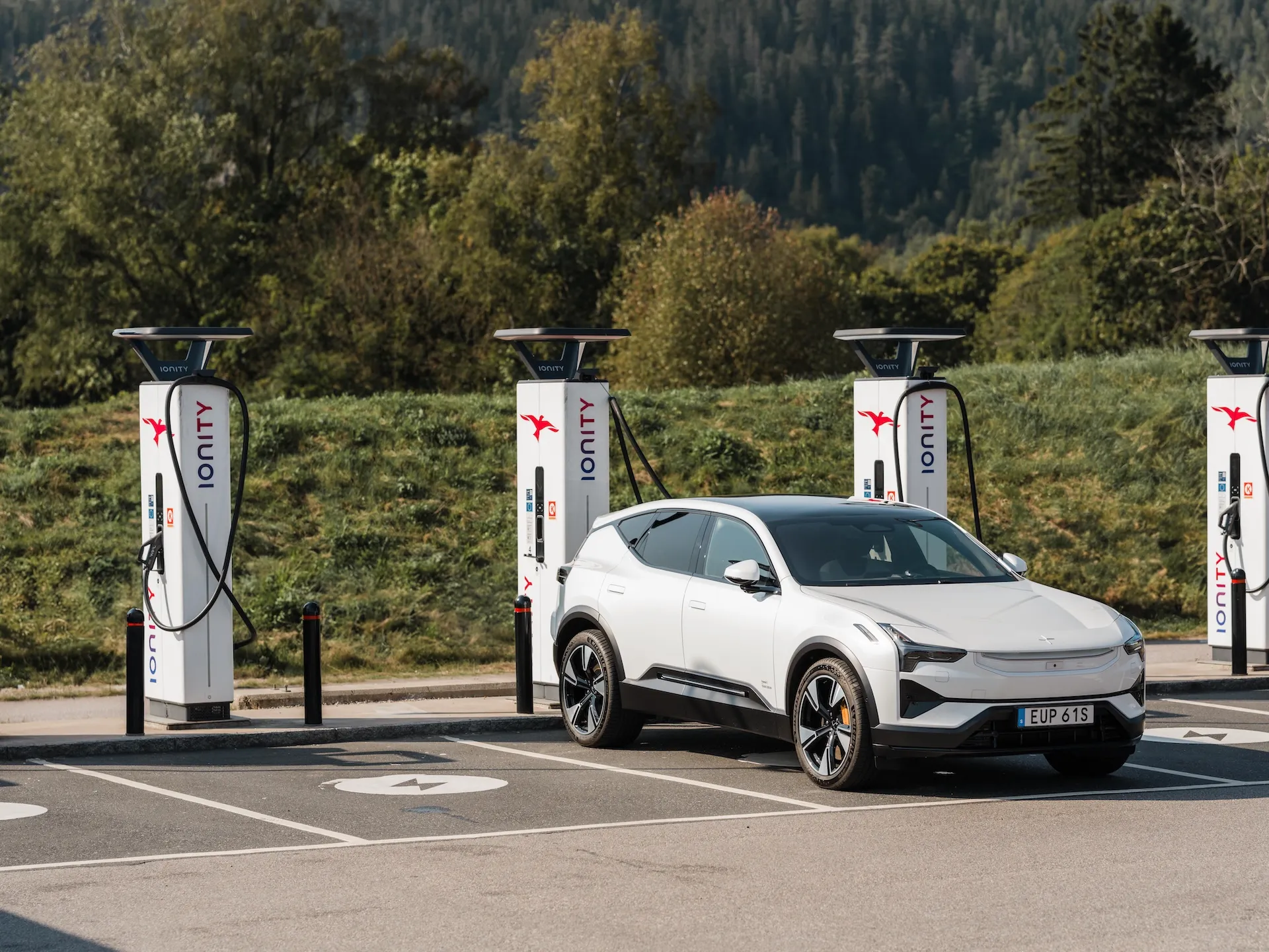 Polestar Expands European EV Charging Network Access