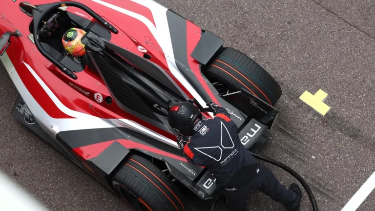 Formula E Pit Boost Adds Mid-Race Charging