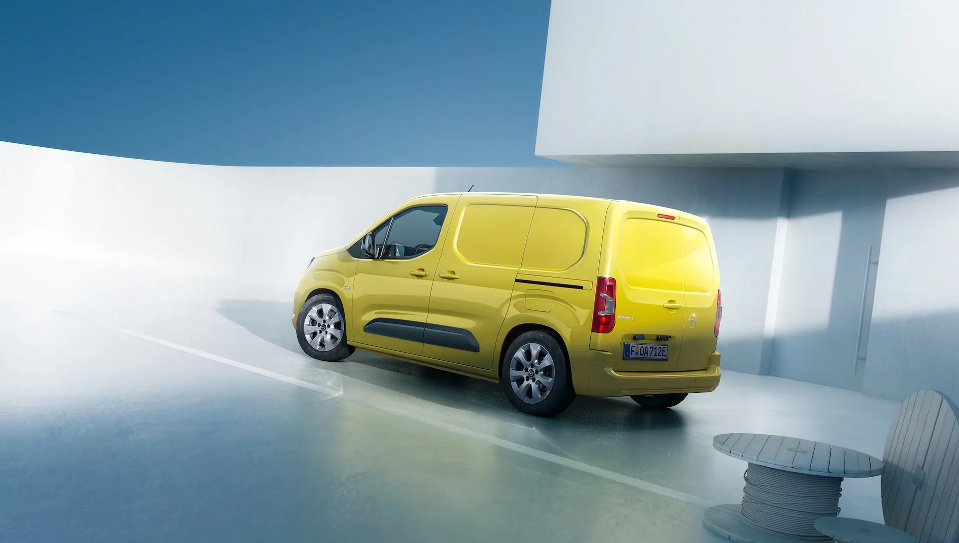 Opel Offers Electric Vans at Diesel Lease Rates