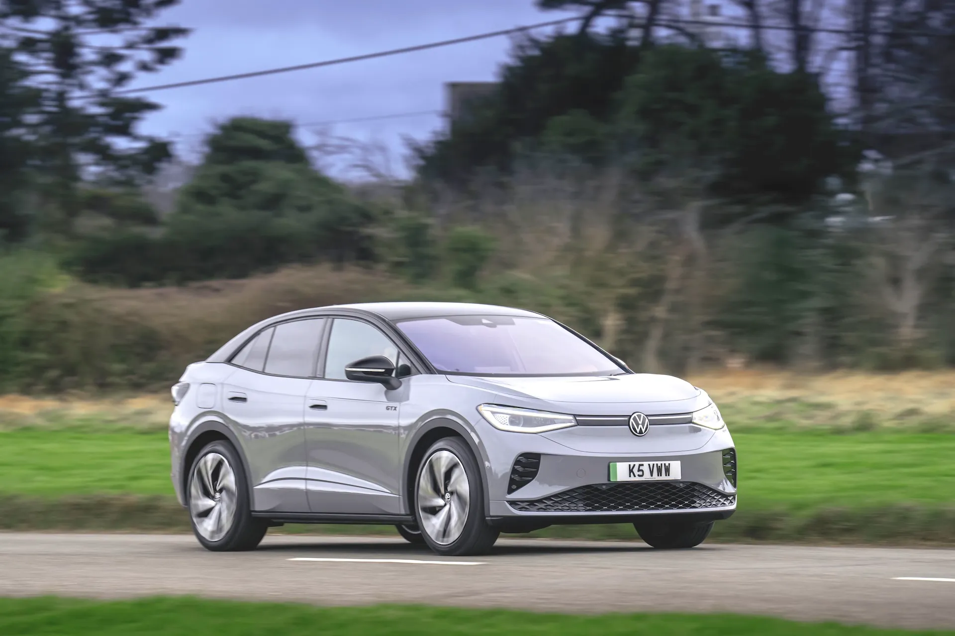 Volkswagen ID.4 and ID.5 Gain Bigger Batteries, V2L - The EV Report