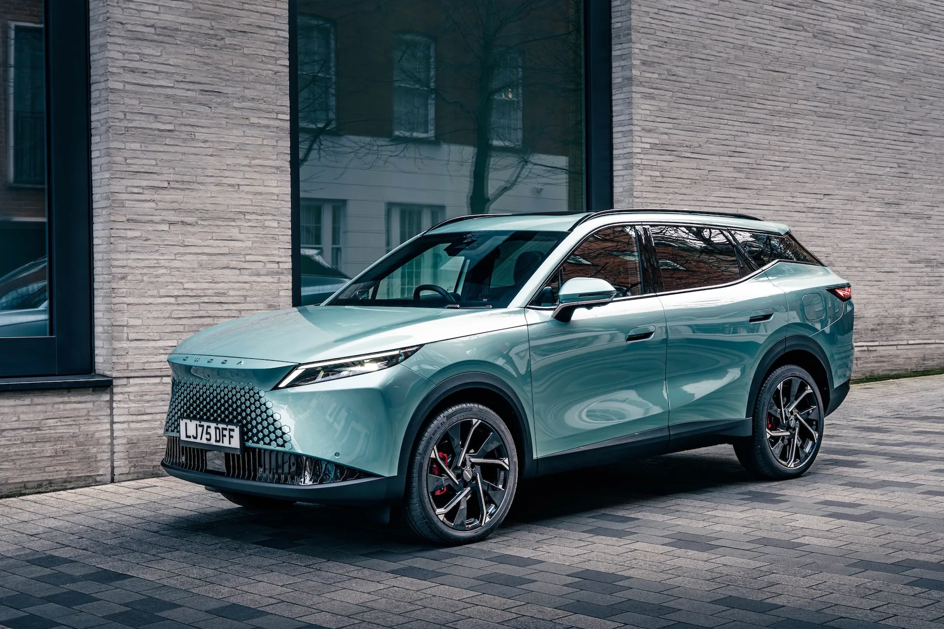 OMODA 7 SHS-P Noble Tech Adds Remote Parking From £35,505 OTR