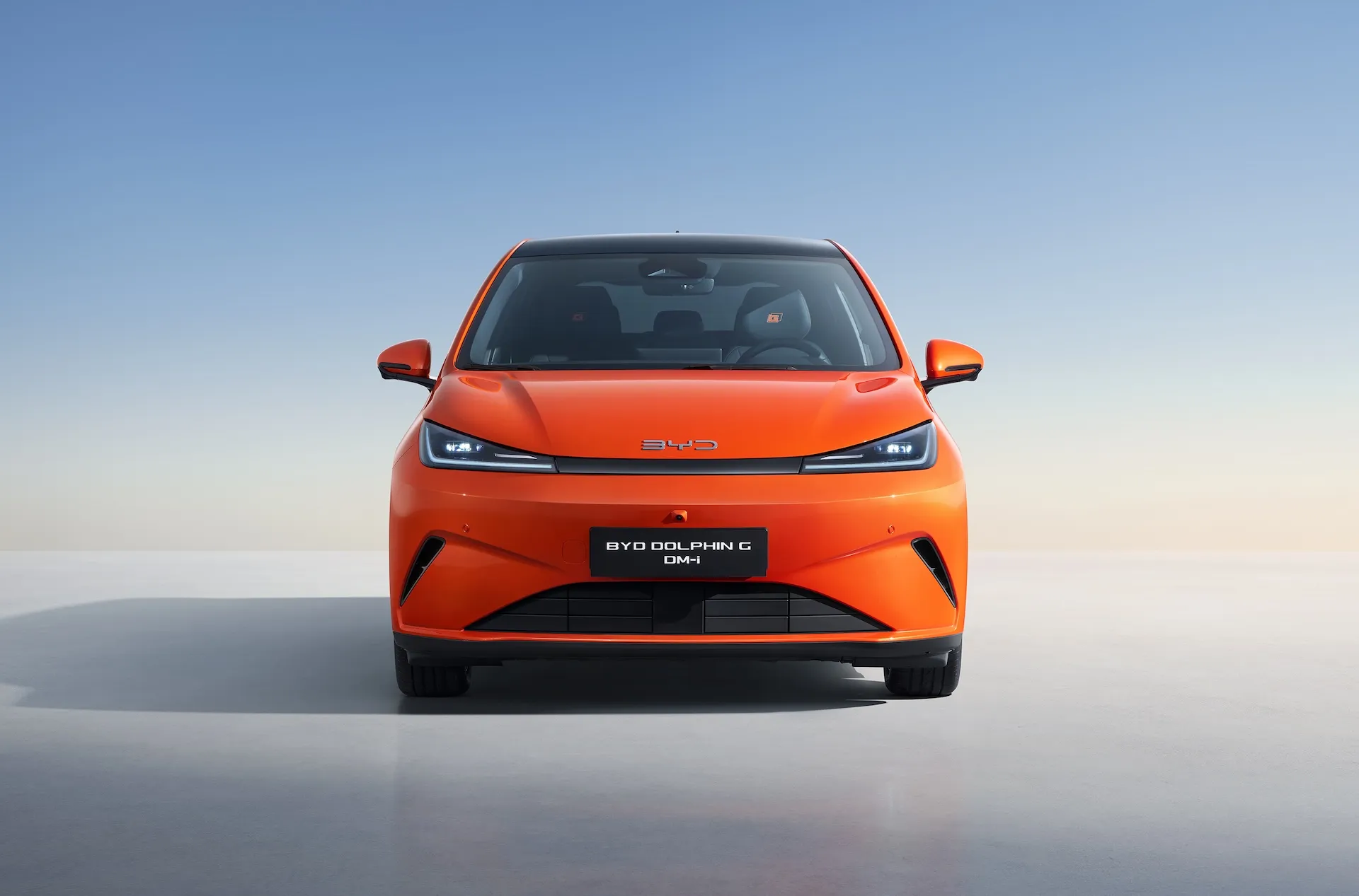 BYD DOLPHIN G DM-i plug-in hybrid supermini for the European B-segment, shown in profile.