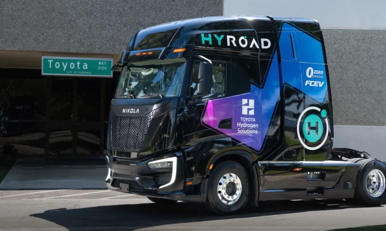 Toyota and Hyroad Deploy 40 Hydrogen Fuel Cell Trucks in Southern California