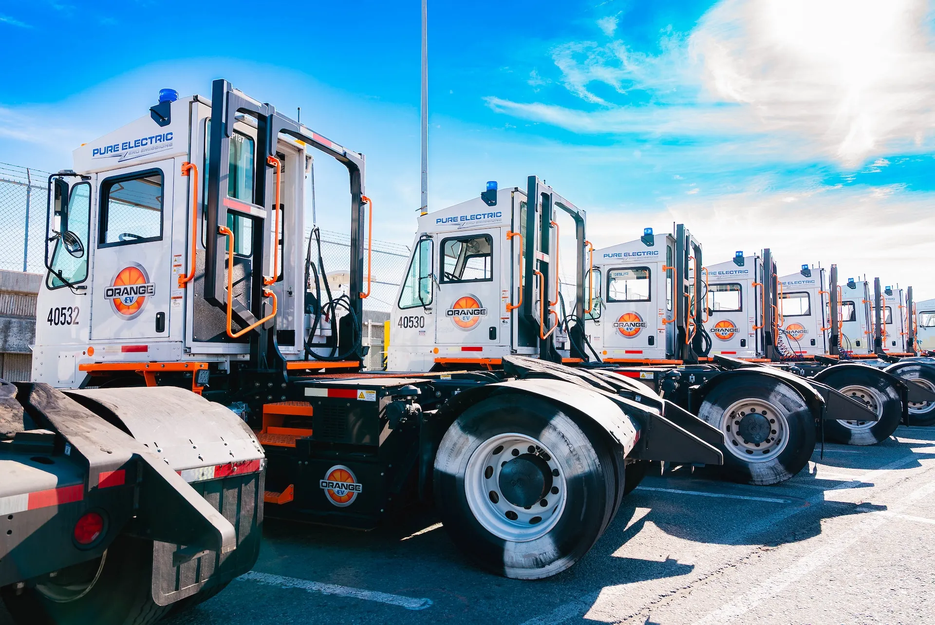 APM Terminals LA Adds 40 Electric Terminal Tractors