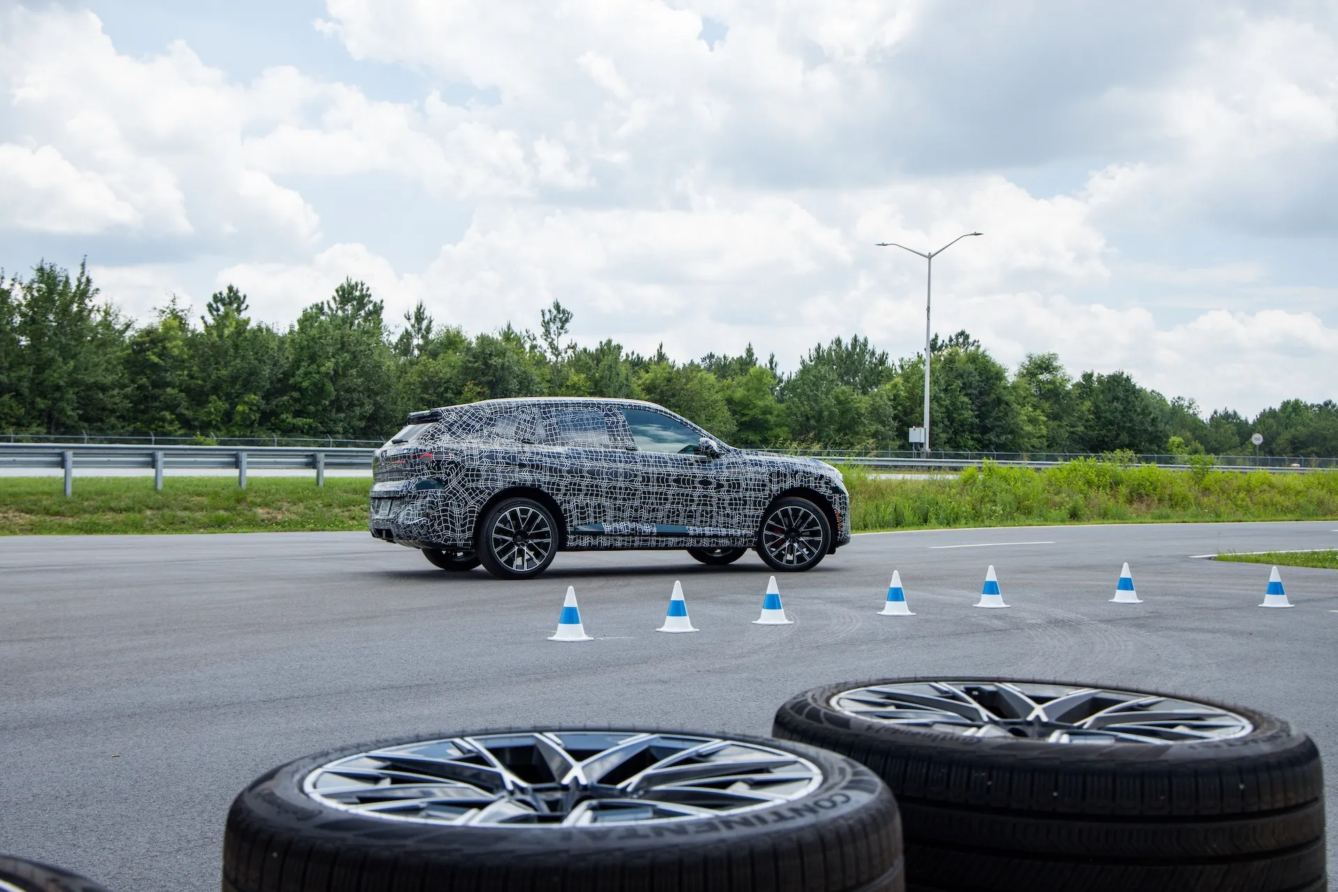 BMW iX5 Debuts as X5 Enters Final Testing