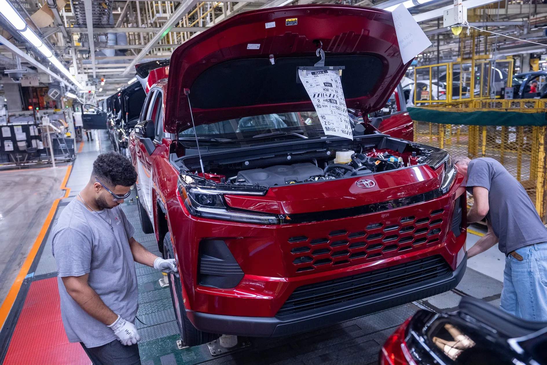 Toyota Kentucky Begins RAV4 Hybrid Production