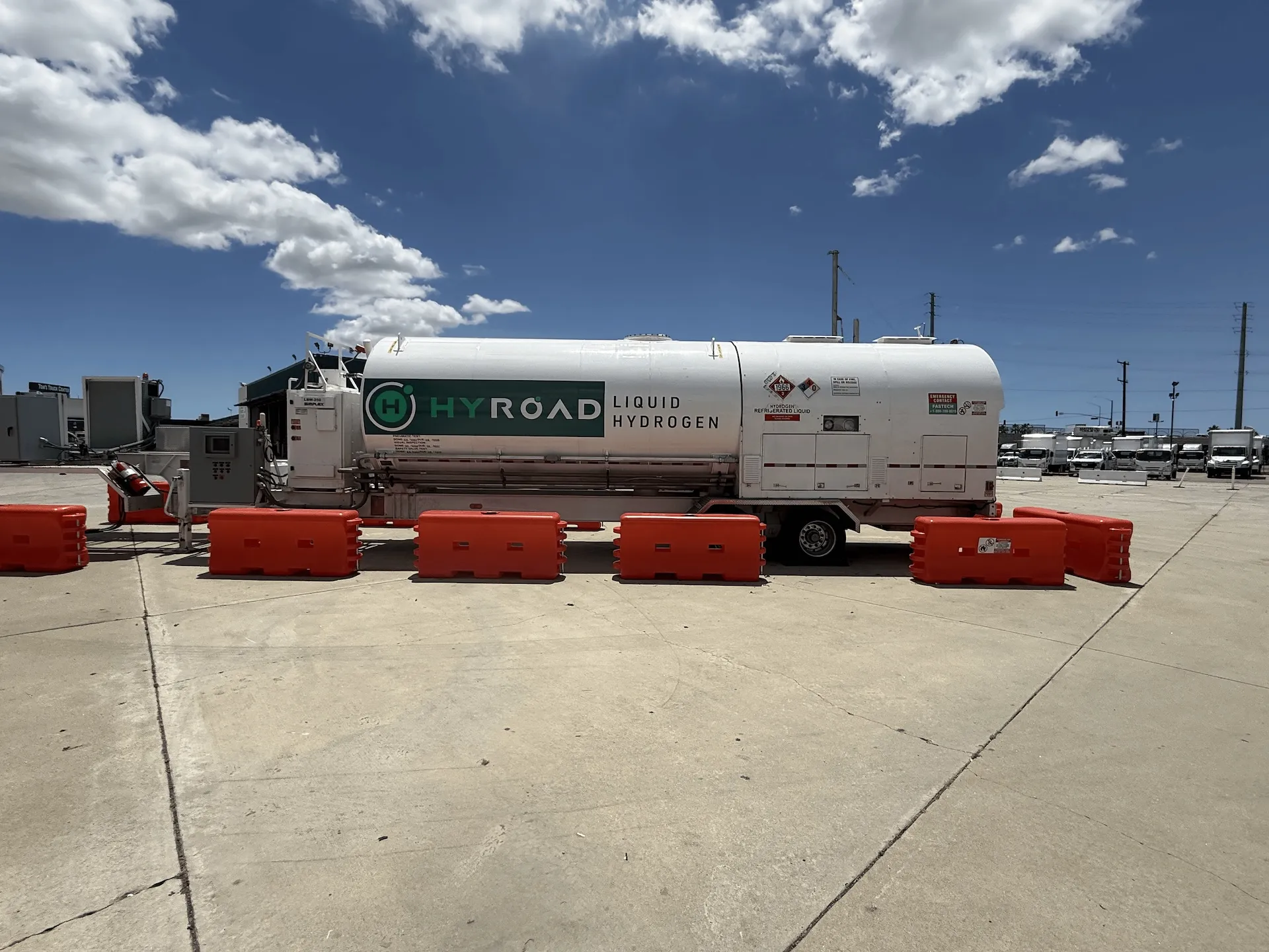 Hyroad Energy mobile hydrogen refueling station serving Class 8 hydrogen trucking fleets in Santa Fe Springs, California