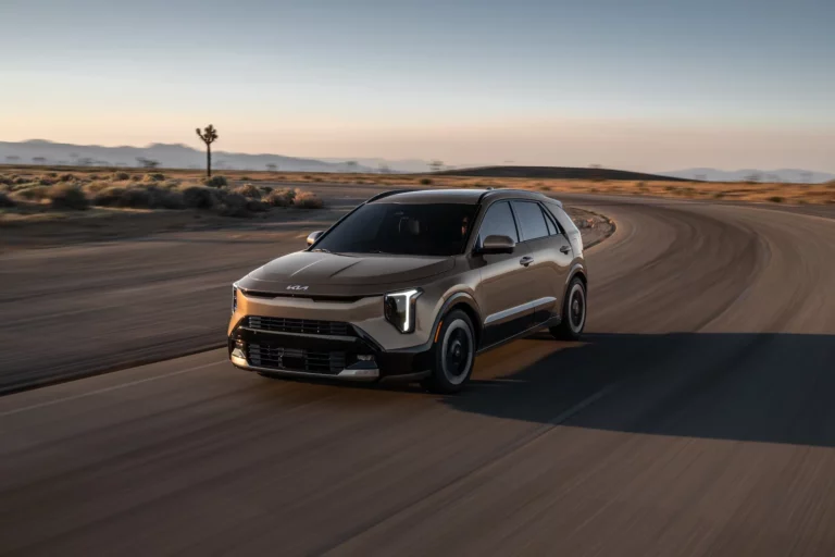 2027 Kia Niro hybrid crossover with redesigned front fascia and Star Map lighting elements