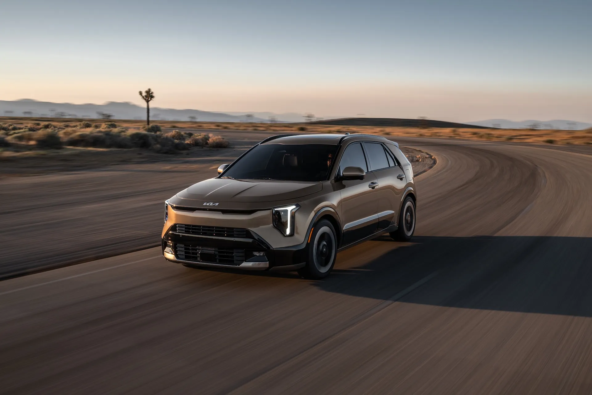 2027 Kia Niro hybrid crossover with redesigned front fascia and Star Map lighting elements
