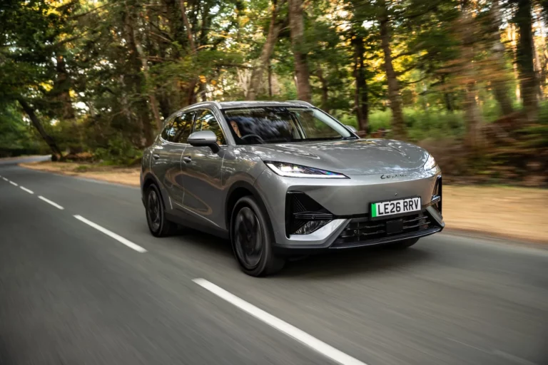 LEPAS L6 EV all-electric C-segment SUV showing Hunting Eye LED headlights and 19-inch diamond-cut alloy wheels