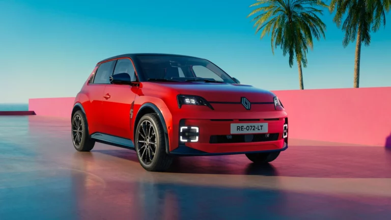 MY27 Renault 5 E-Tech electric supermini, the updated model with up to 259 miles of WLTP range