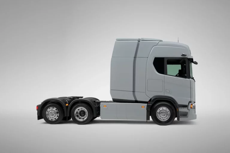 Scania electric long-haul truck with battery packs mounted behind the cab
