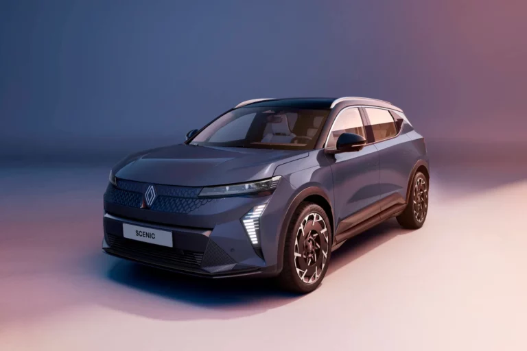 2026 Renault Scenic E-Tech electric crossover in satin slate blue, updated with 89 kWh NMC battery